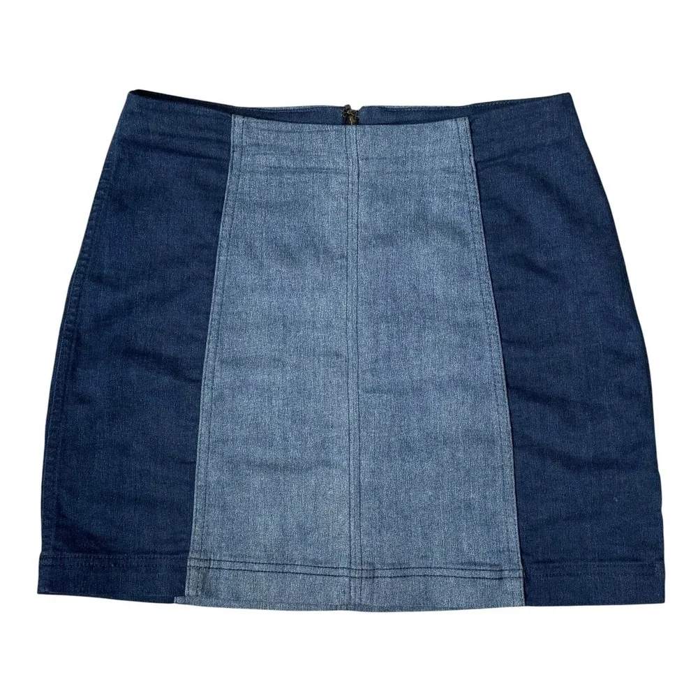 Free People Denim A-Line Mini Skirt Size 12 Two Tone Patchwork Blue Stretch Y2K